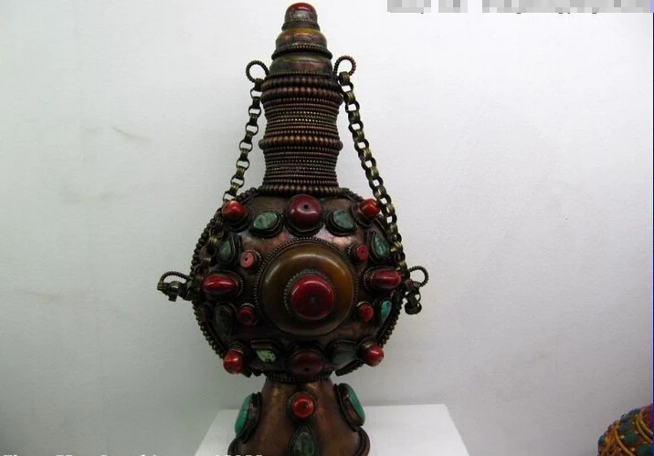 

Elegant old S0599 Tibet Red Copper inlay Red coral turquoise Snuff bottle (A0321)