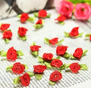 Хит 100 шт атласная мини-лента лепесток цветка розы Свадебный декор Аппликации шитье сделай сам - Цвет: Красный
