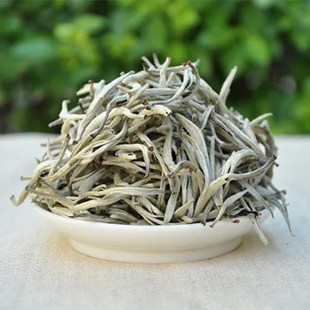

High Quality Organic Bai Hao Yin Zhen White Tea Bai Hao Silver Needle White Tea Food Chinese Silver Needle Tea Green Food