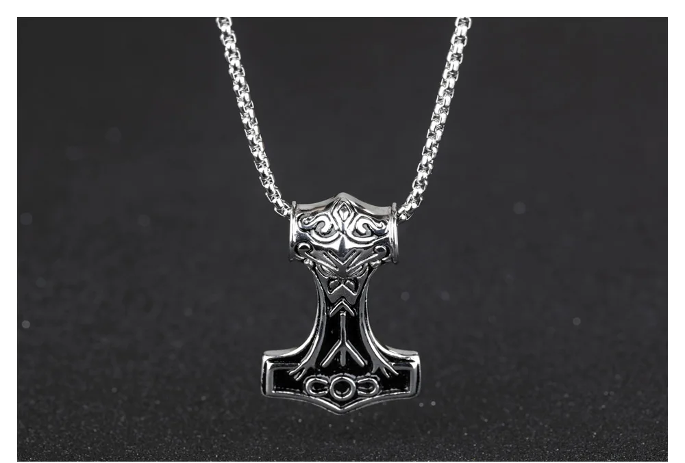 necklace men