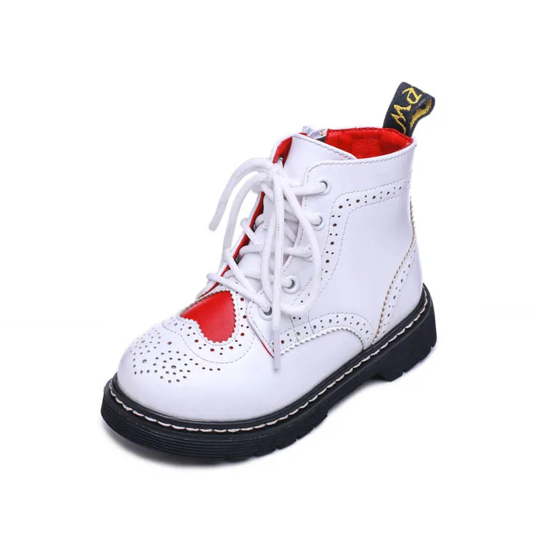 

New Children's Heart Pattern Leather Boots 2018 Autumn Andwinter Girls Martin Boots Kids Black White Ankle Fashion Martin Shoes