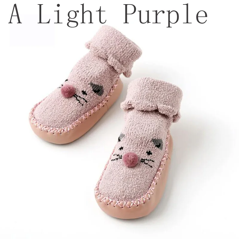 Новые детские носки-тапочки коралловые бархатные осенне-зимние утепленные носки с манжетами, ранее обучение, детские носки - Цвет: A Light Purple