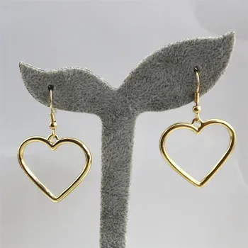 

10PCS Fashion simple Big and small love peach heart Japanese and Korean series female earrings 2019 manufacturers wholesale