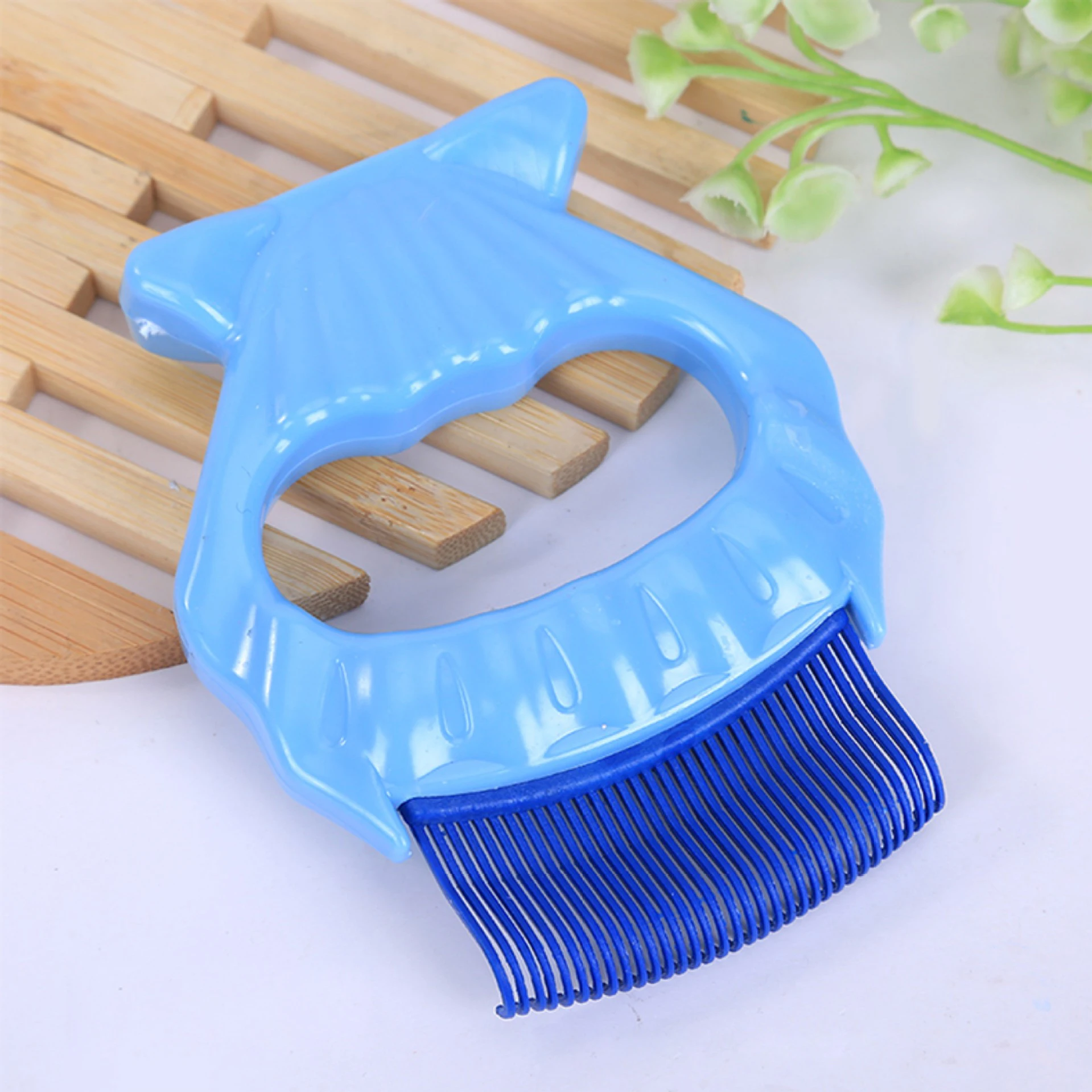 

Dogs Shell Comb