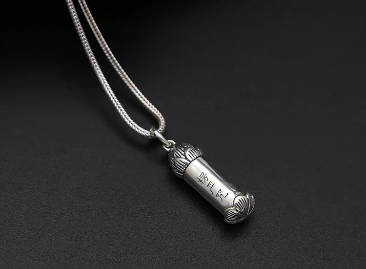 silver-gau-box-pendant009e