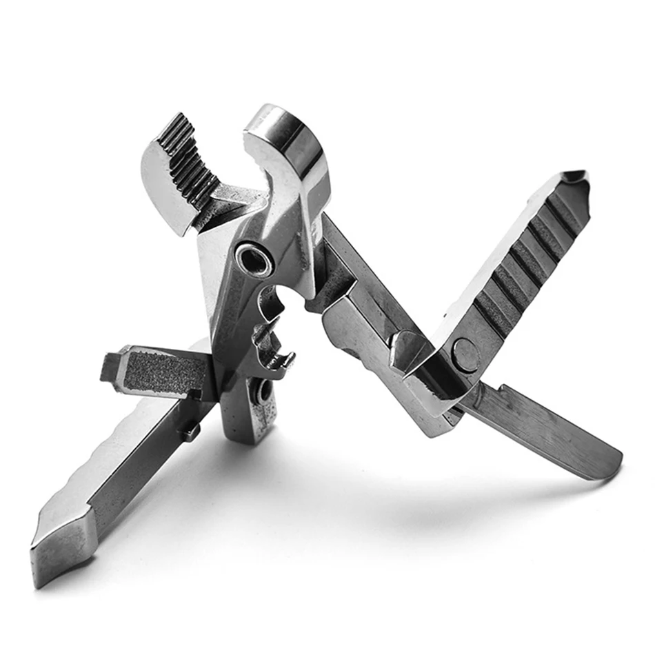 

Multi-functional outdoor tool equipped with mini pliers key clasp mobile card digital screwdriver Folding Knife Multitools