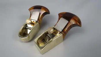 

2pcs dissimilar Thumb brass1 5/8"planes(1 convex+1 flat bottom woodworking tool