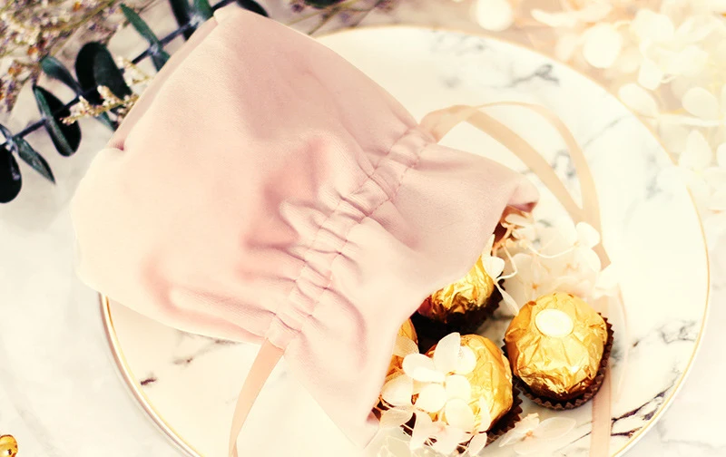 10 предметов суперэластичных вельветовых пряжи Свадебная конфетная Подарочная сумки с жемчугом для женщин в европейском стиле шоколад посылка сумка для свадьбы, Рождества, бархатный шнурок мешок для конфет