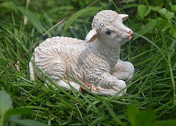 

7*3*5cm 2 pcs Home Creative Mini Resin sheep animal garden sculptures Balcony Home Decorations Garden Ornaments Courtyard Crafts
