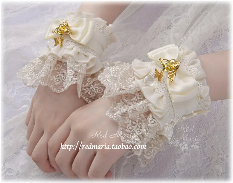 

1 Pair Handmade Gorgeous Lolita Bracelet Lace Cuffs Victorian Style Retro Elegant Dark Buttoned Wrist Cuff