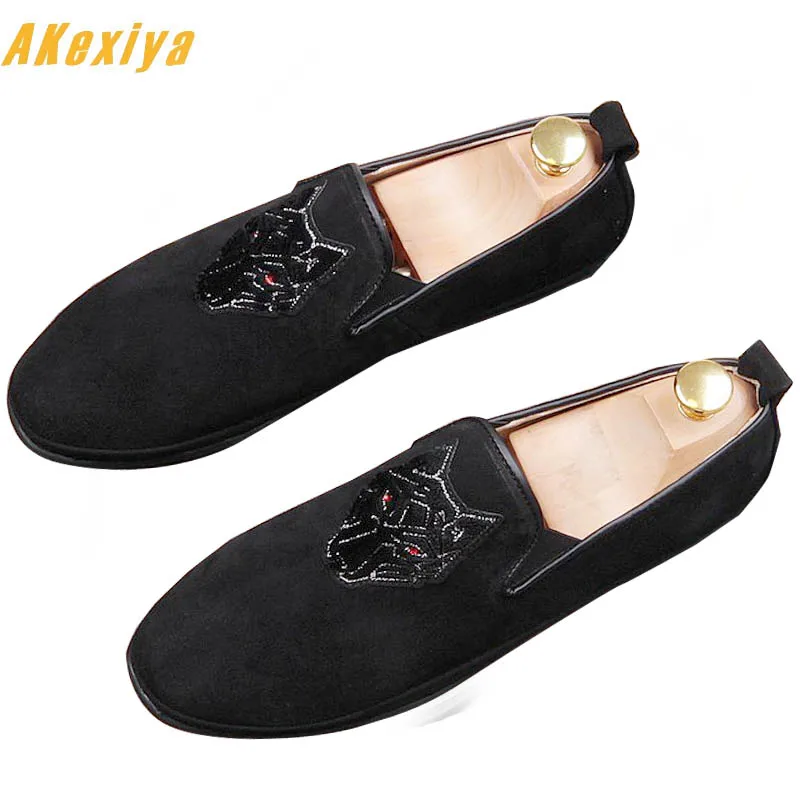 

Designer Fasion Wolf suede embroidery oxfords shoes 2018 Wedding Flats Dress Homecoming Prom Formal shoes Sapato Social