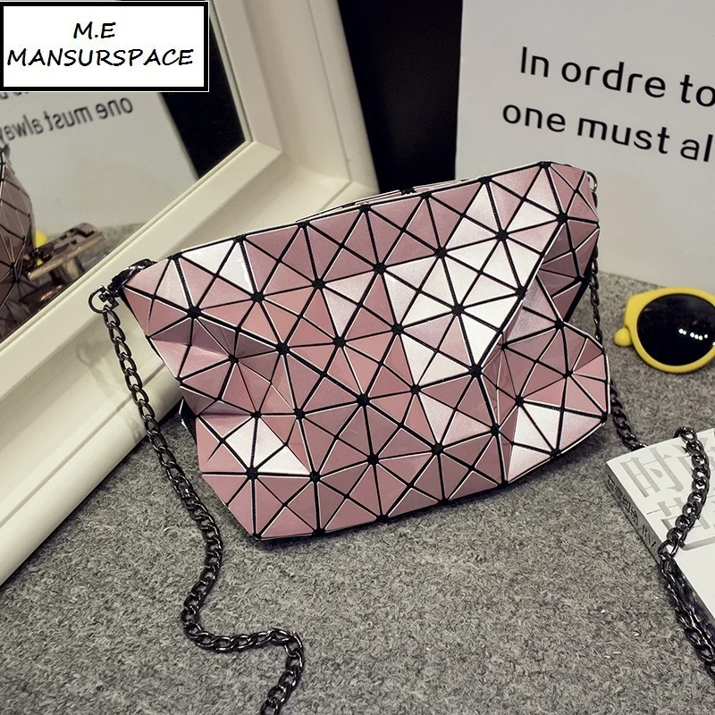 

MANSURSPACE Women Plaid Laser Bag Geometric Shoulder Bags Casual Mini Makeup Crossbody Bags for Women Messenger Bag