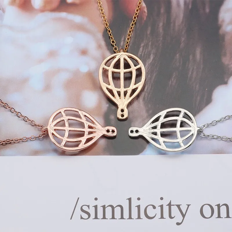 Simple-Hot-Air-Balloon-Pendants-Necklaces-Hip-Hop-Hollow-Sky-Balloon-Necklace-For-Women-Christmas-Gifts (2)