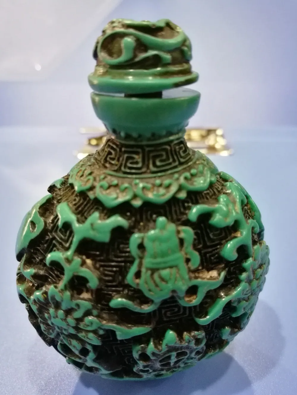 

China Folk old beautifully carved Turquoise snuff bottle A05