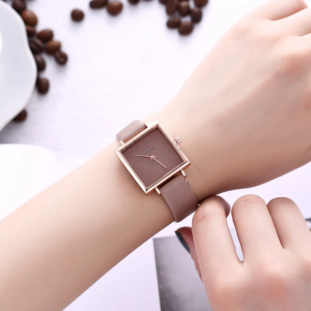 

2018 new style fashion square watchcase lady Leather Watch Rose golden watchcase square women wristwatch Student Quartz watch