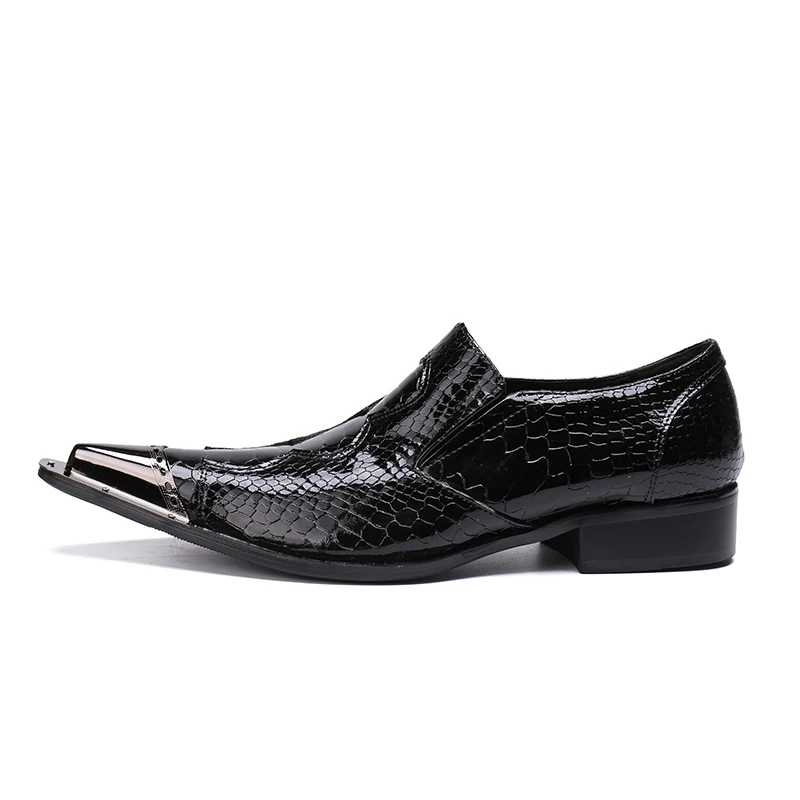 Zapatos hombre vestir/черные лоферы из натуральной кожи без застежки с шипами; элегантные офисные деловые туфли-оксфорды для мужчин; Свадебная вечеринка