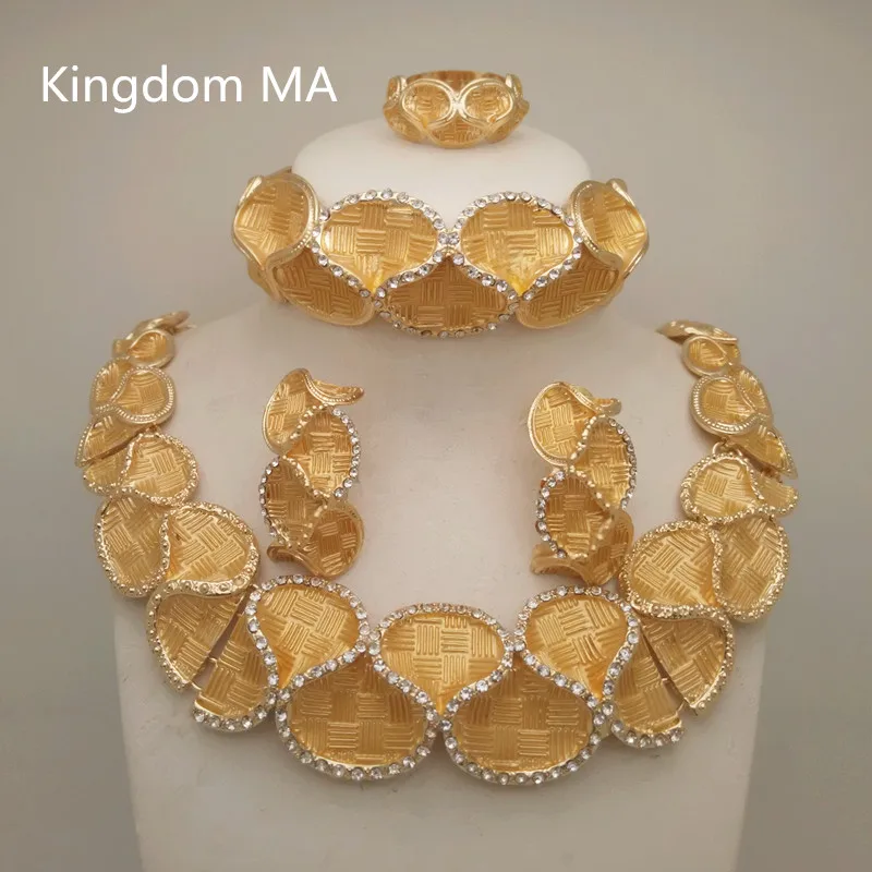 

Kingdom Ma Top Dubai Gold Color Jewelry Sets Nigerian Wedding African Crystal Necklace Bracelet Earring Ring Big Jewelry Set