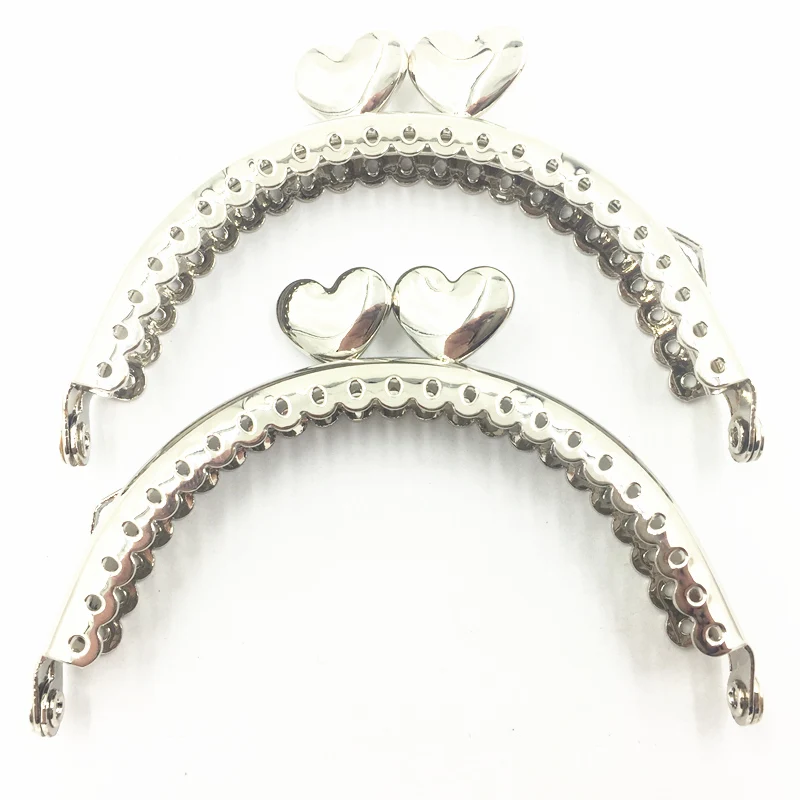 DIY Silver Tone Metal Frame Kiss Clasp Female Purse Ruffled Arch Smooth Sewing Hole Metal Heart Lock Luggage Accessories 8.5CM