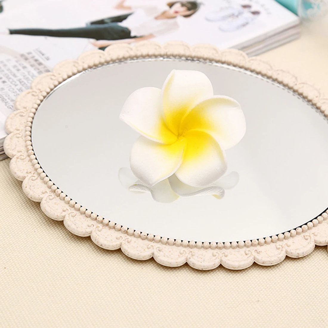 Top sale 1pc Silver Vintage Ladies Floral Repousse Oval Round Makeup