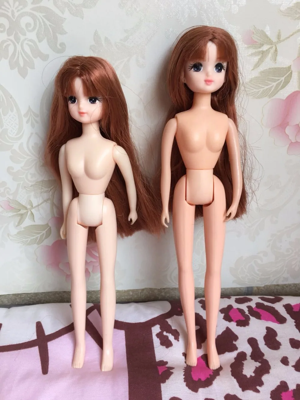 

Free shipping cost nude dolls cheap licca bjd doll cosmetic diy refit 22CM 24cm high gift ,hot sales licca for girls