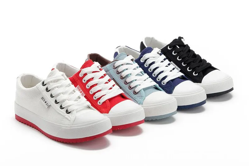  Korean Shoes Woman Version Sailcloth Olid Allmatch Women Shoes Sports Classic Flat Sneaker Canvas Shoes Low Flat Skateboarding 