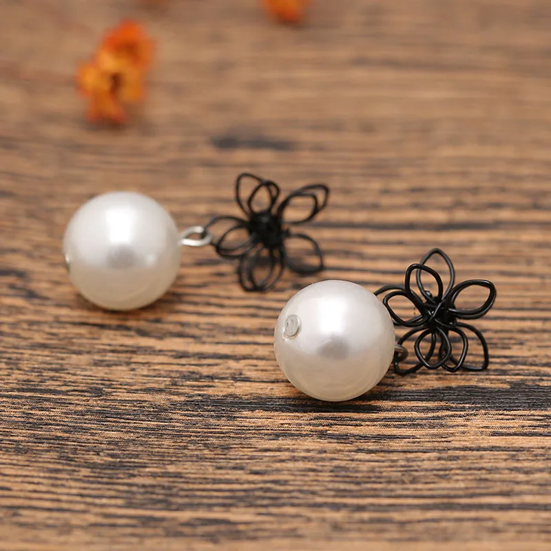 TDQUEEN Dangle Pearl Earrings Silver Plated Metal Geometric Black Flower Big Dangle Pearl Red and White Statement Earrings 2018 (1)