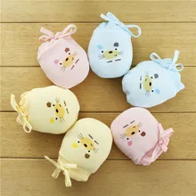 От 0 до 3 месяцев хлопок Детские повышенным сцеплением новорожденных перчатки комфортный для свободного дыхания детские перчатки для новорожденных Детская рукавица недорогого материала