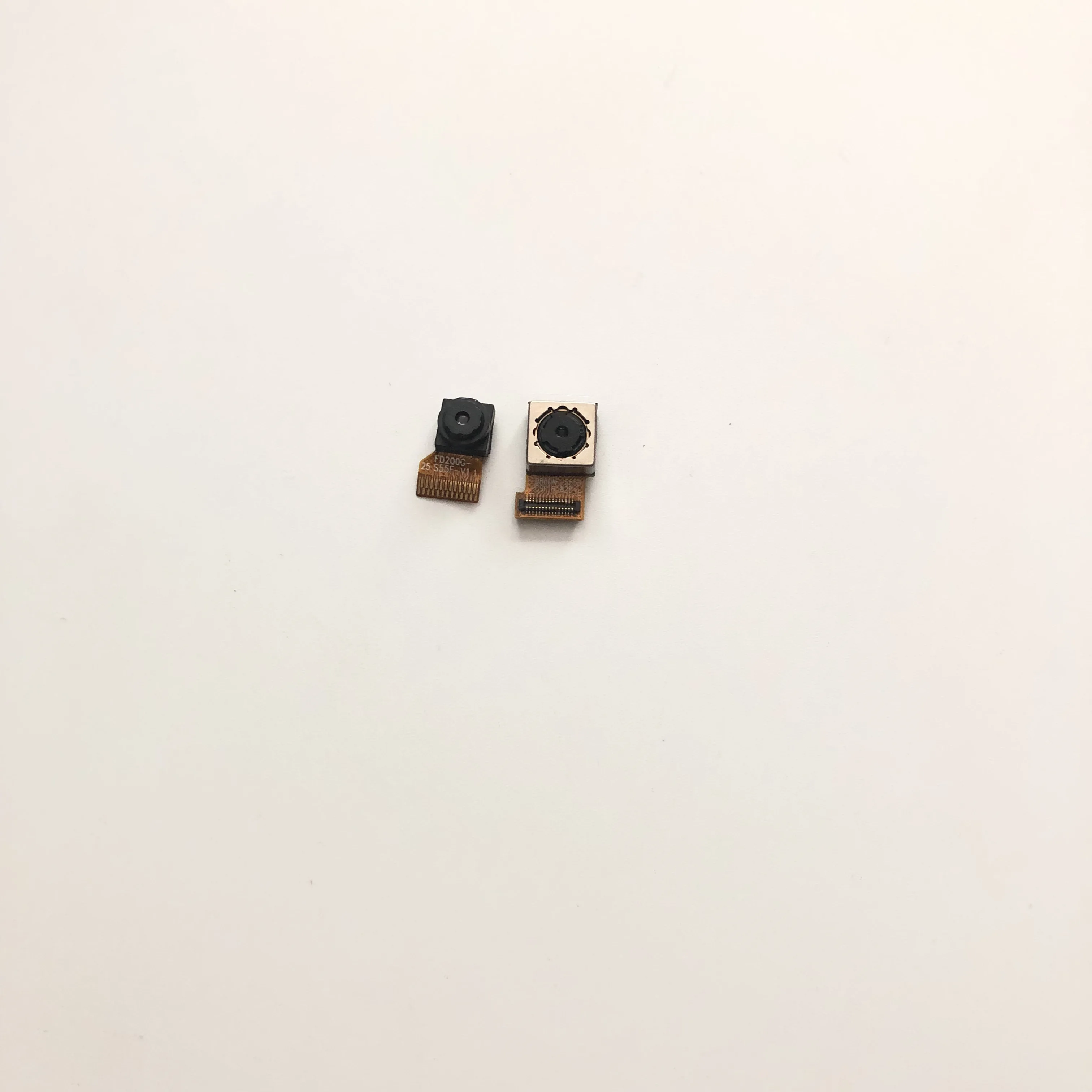 

Oukitel C11 Pro Used Back Camera Rear Camera 8.0MP + 2.0MP Module For Oukitel C11 Pro MT6739 5.5"HD 1440x720 Smartphone