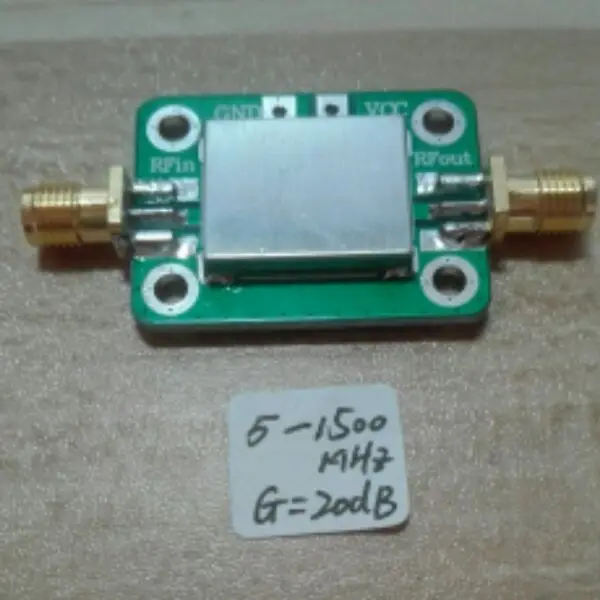 

Broadband high frequency RF amplifier (5-1500MHz gain 20dB) with shield shell