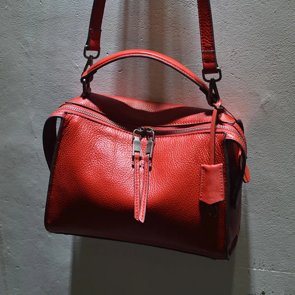 

European Journal of leather all-match leisure bag soft leather hand locomotive head Shoulder Messenger Commuter Bag