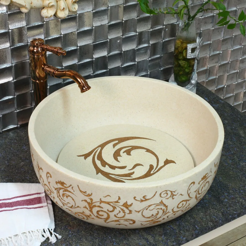 

On the sink/Mediterranean basin/luxury/European sanitary ware of the basin that wash a face