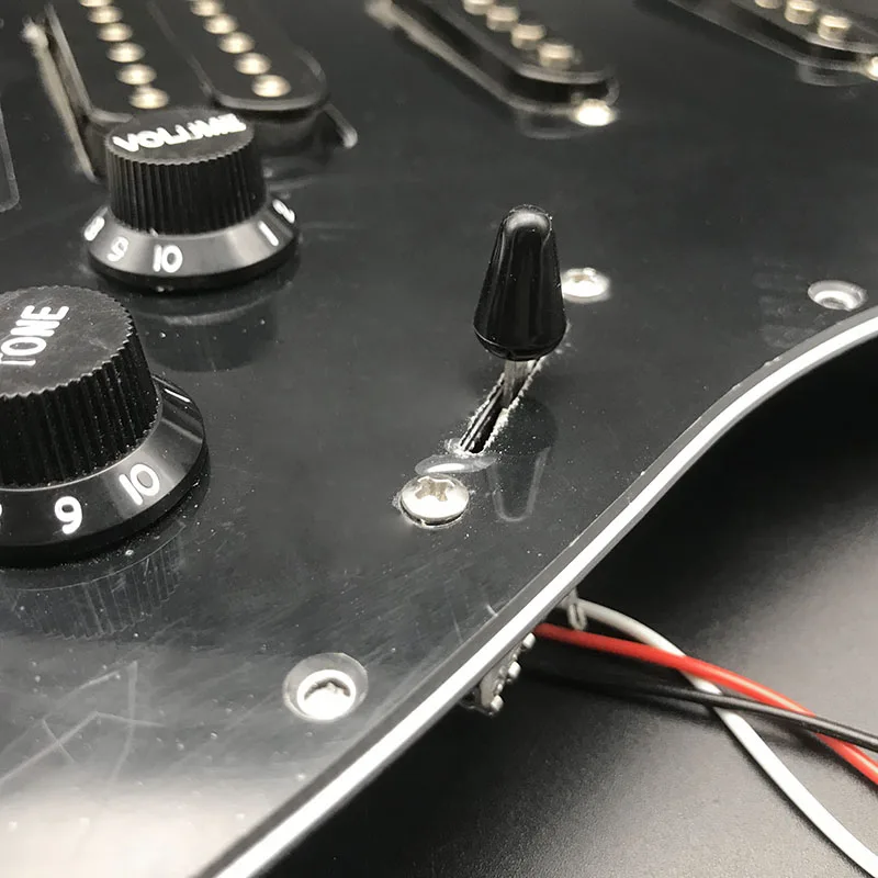 SSH загруженный Prewired электрогитара Pickguard набор звукоснимателей 4Ply Alnico 5 звукоснимателей для FD гитара стиля ST Черный