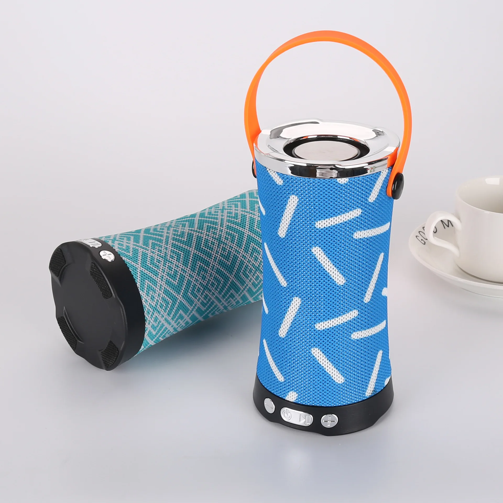 

Fashin New Speaker Portable Mini Wireless Player Waterproof Speaker