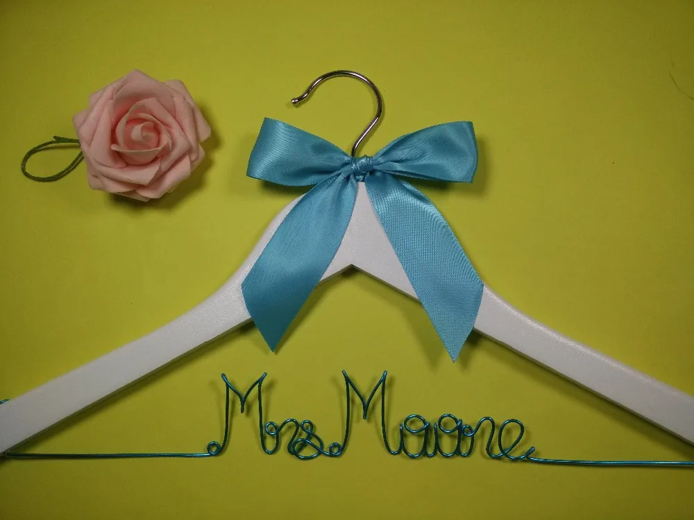 Personalized wedding Hanger, Wire Name bride Hanger, Wedding dress