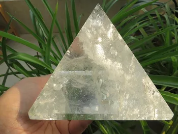 

2.8lb NATURE Transparent QUARTZ CRYSTAL PYRAMID POINT HEALING