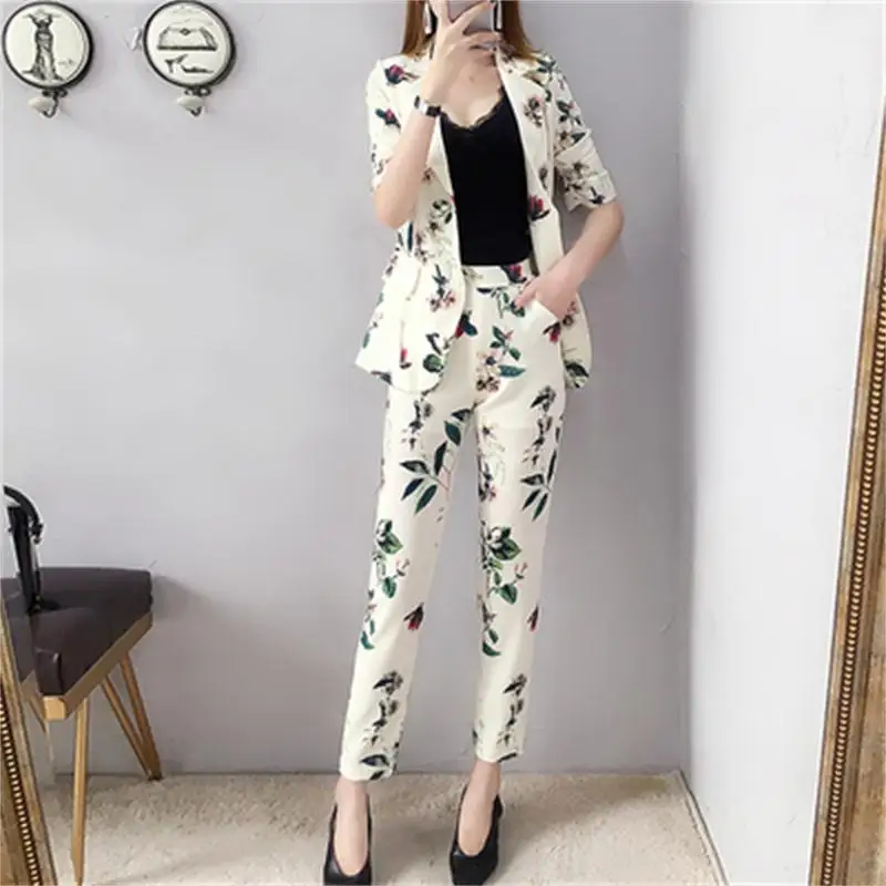 Mode pak vrouwelijke zomer Nieuwe high-end Casual Dunne gedeelte Gedrukt kleine pak + broek tweedelig pak vrouwen Mode pak vrouwelijke zomer Nieuwe high-end Casual Dunne gedeelte Gedrukt kleine pak + broek tweedelig pak vrouwen