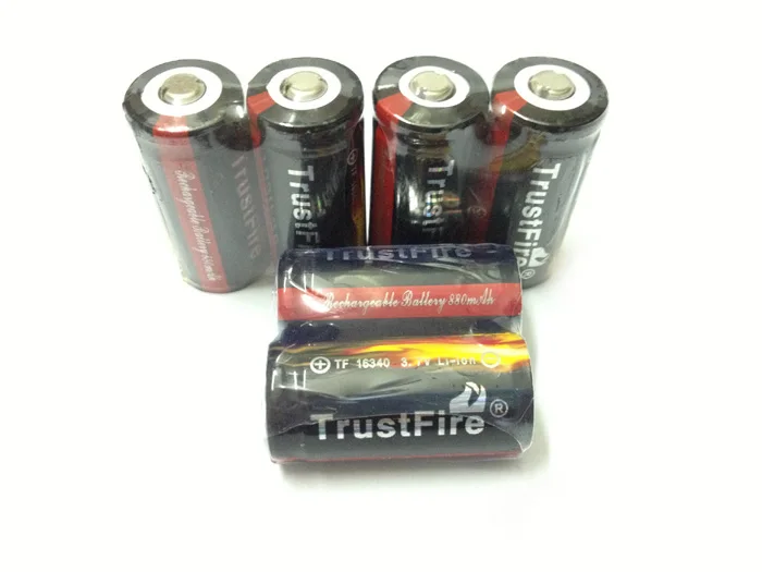 100 шт/партия TrustFire красочные защищенные 16340 880mAh 3,7 V перезаряжаемые литиевые батареи с PCB для факела