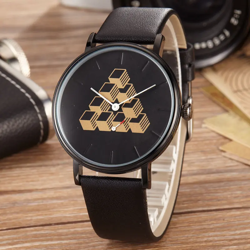 Kopen Fashion Eenvoudige Ontwerp Heren Horloges Driehoek Patroon Zwarte Ronde Slim Dial Lederen Band Quartz Heren Horloges Mannelijke Relogio