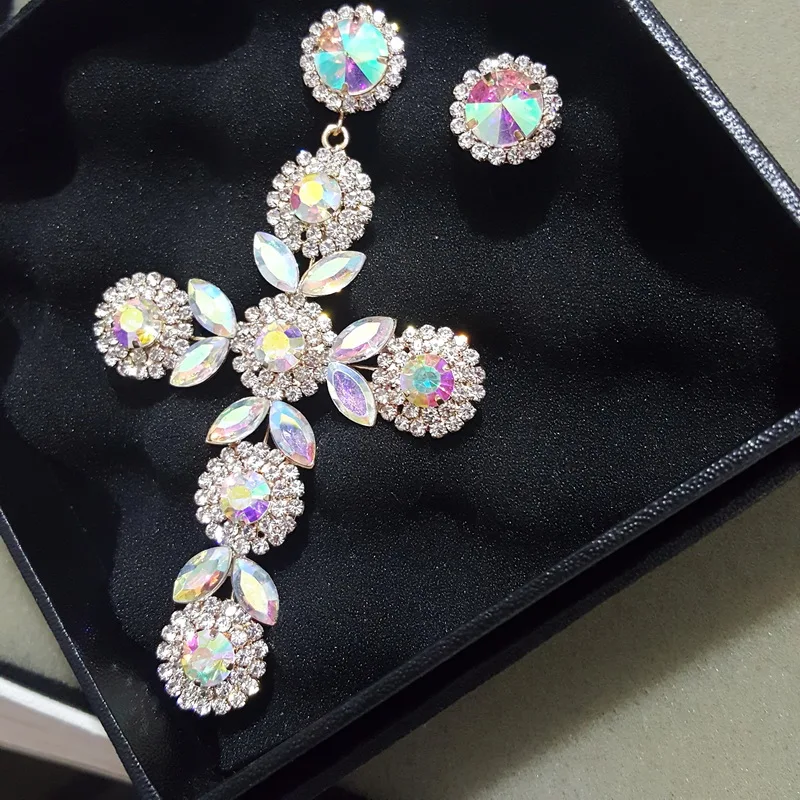 2016 Fashion Sea Pirate Ships Anchor Mariner Navy Gem Crystal Earrings Women Jewelry Wholesale Birthday