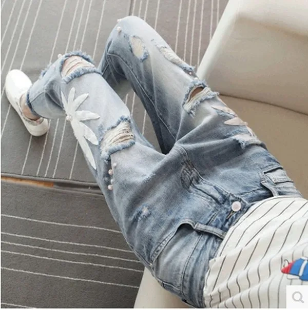 

2019 New Summer Fashion Ripped Nail bead Boyfriend Women Hole Jeans Female Three Quarter Harem Pants Vintage Ladies pants SK6246