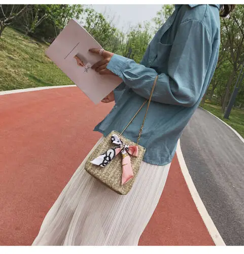 Women Straw Bag Handwoven Round Rattan Handbags Knitted Crossbody Bag Tote Scarves Beach Bag Girls Hot Purse Bag For Women