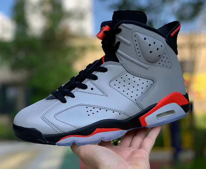 

S003 old shoes female 2019 new net red super fire ins Korean casual sports white shoes female mountain wind