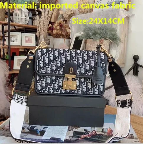 

24X14CM brand designer embroidery canvas handbag 2019 new retro gold buckle square bag letter shoulder Messenger bag DO658