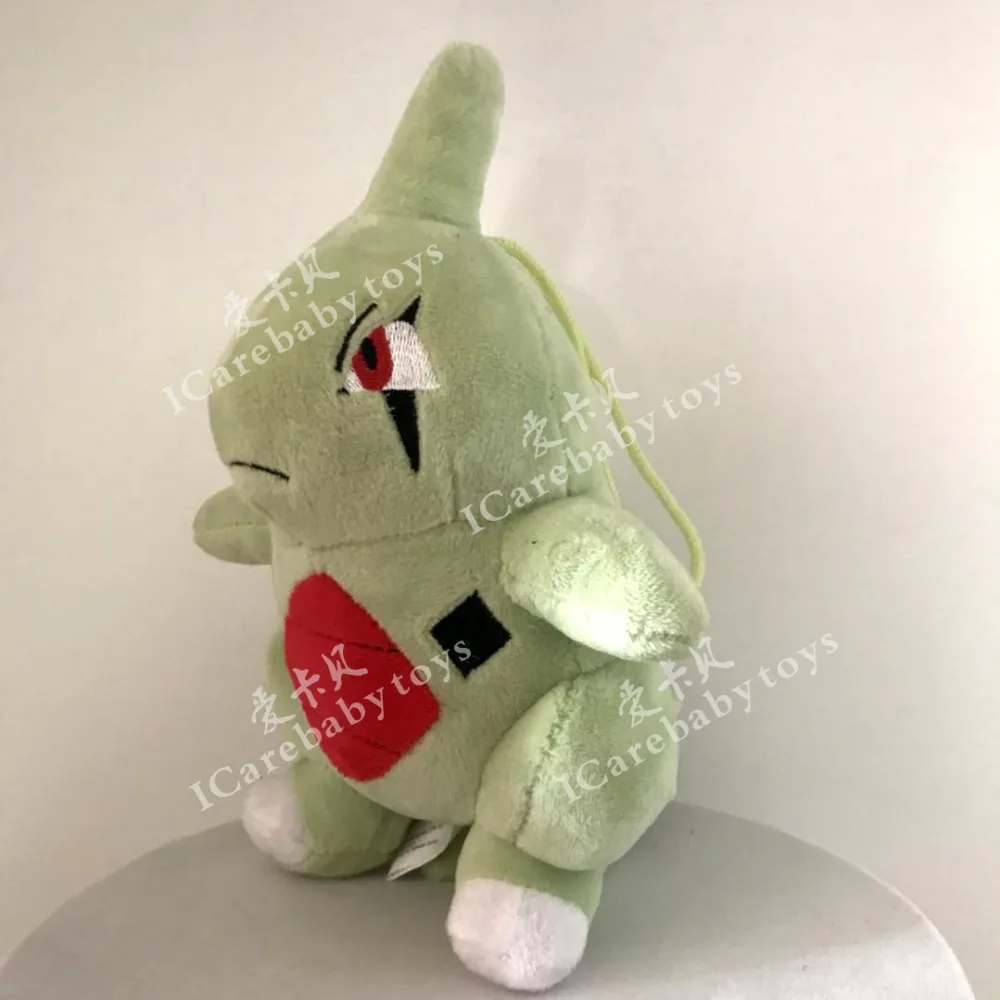 Можно повесить новые Larvitar Peluche 22 см плюшевые куклы мягкие аниме мультфильм мягкие вечерние подарочные мягкие игрушки