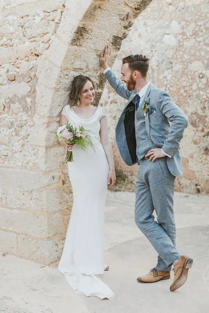 

Custom Blue Linen Suit Casual Summer Beach Wedding Suits For Men 3 Pieces Groom Best Man Wedding Party Prom Men Suit Ternos Slim