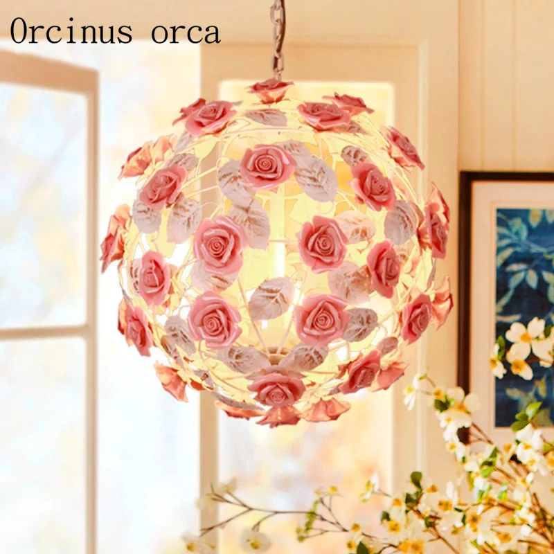 

Korean garden rose lamp flowers chandelier restaurant bedroom lamp Princess Room chandelier Postage free