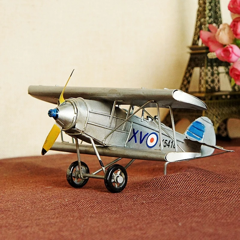 

European Retro Metal Aircraft Model Decor Figurines Manual Iron Antique Classic Furnishings Crafts Reconnaissance Aircraft Gifts