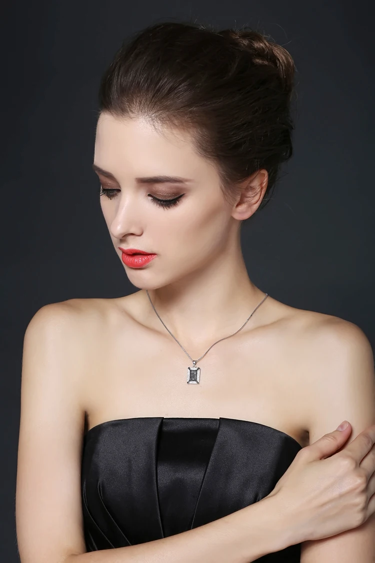 43725