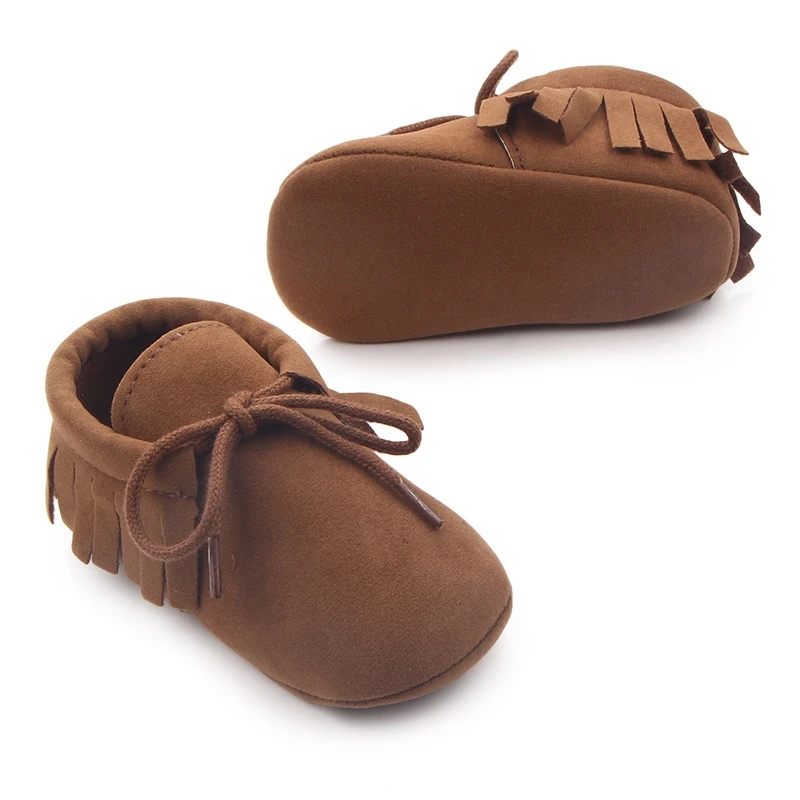 Мокасины для новорожденных мальчиков и девочек; обувь для первых шагов с сережками; тапочки на мягкой подошве; обувь из искусственной замши