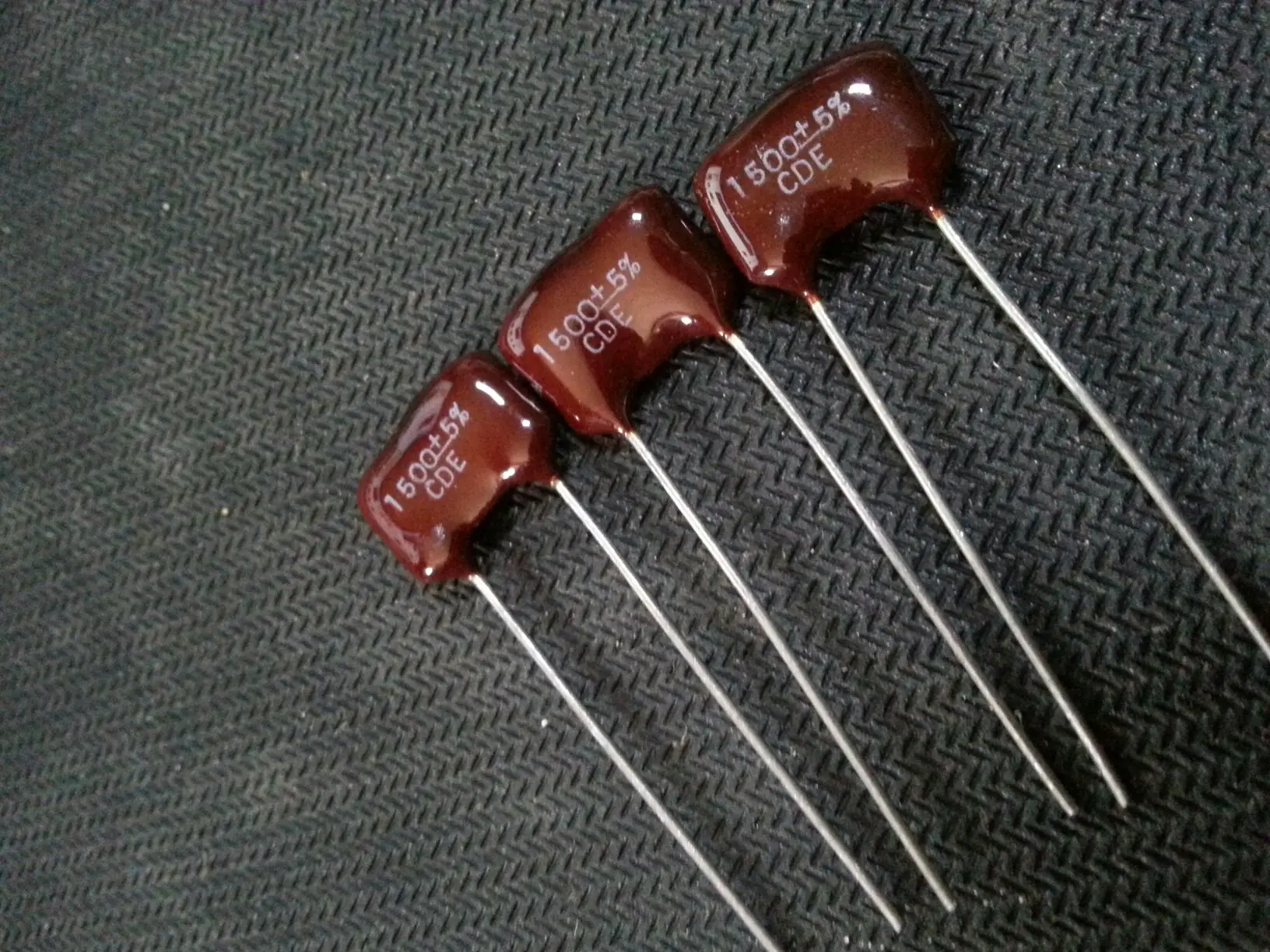 50pcs 100V 152 1500PF 1500P CDE mica capacitor P=10 free shippingin